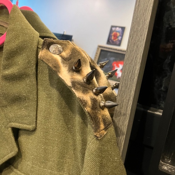 Upcycled Military Jacket w Leopard Print - Picture 4 of 5